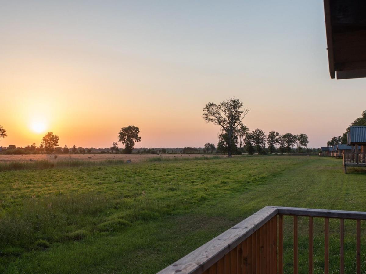 Composite Lodges With Shared Space In Drenthe Ruinerwold Exterior photo